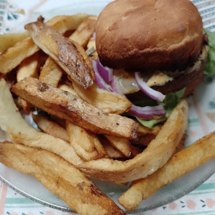 review photo of Futuro Veggie - Congreso Hamburguesa Futuro Veggie shared by @belenvegan on 09 May 2022 - review