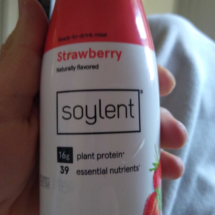 review photo of Soylent Strawberry Ready To Go Meal shared by @xdeakanx on 04 May 2021 - review