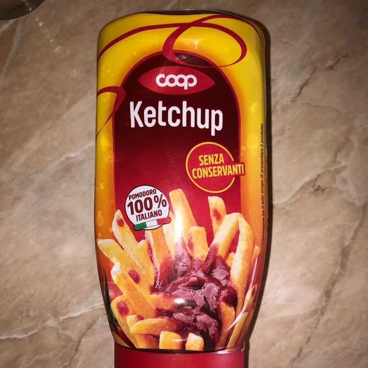 photo of coop ketchup shared by @auroratufaro on  31 Oct 2022 - review