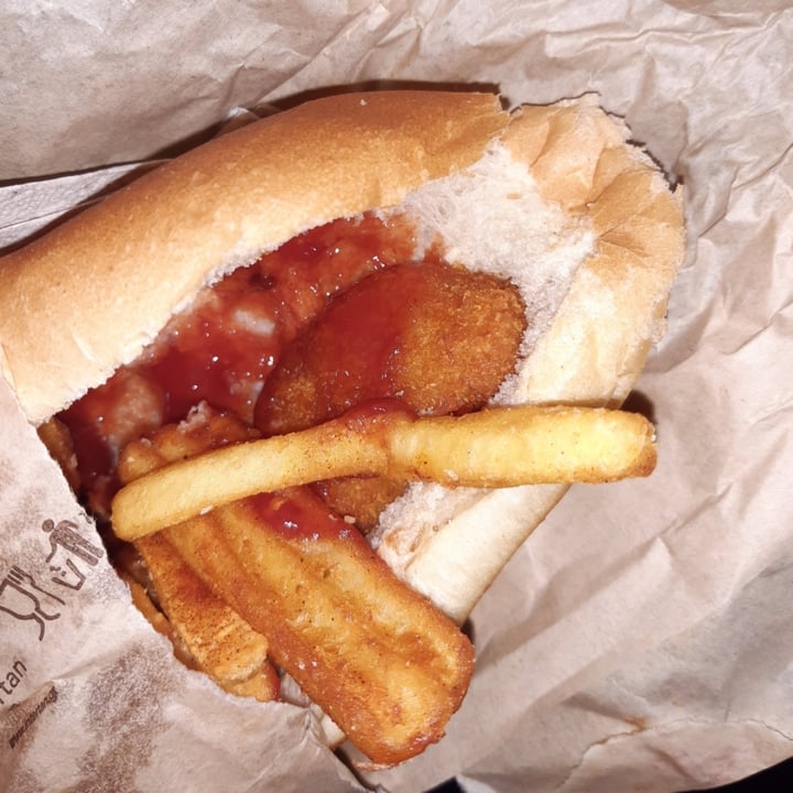 review photo of Patato King Vegan Sandwich With Ch*cken Nuggets shared by @mariaandr on 17 Dec 2022 - review