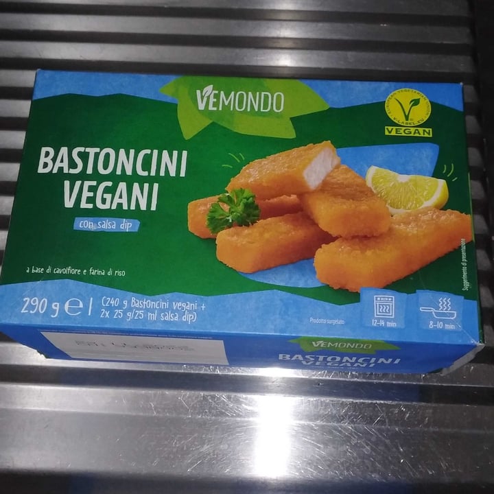 photo of Vemondo Bastoncini Vegani con Salsa Dip shared by @fra5ka on  13 Mar 2022 - review