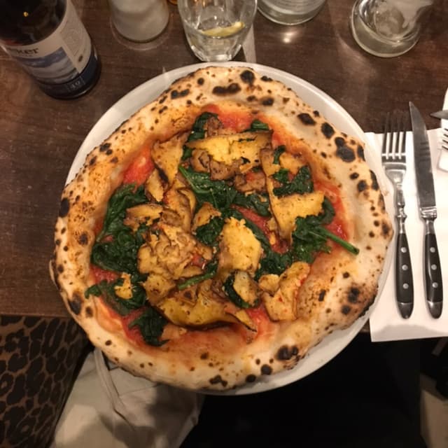 Photo of the dish “Pizza Spinaci Rossa”