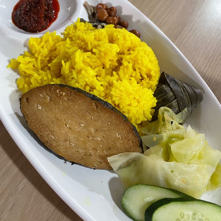 photo of Chee Wei Vegetarian Nasi lemak shared by @wjynn on  18 Jul 2022 - review