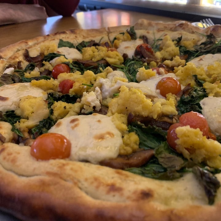 photo of Double Zero Breakfast pizza shared by @angelicabiancaa on  06 Dec 2020 - review