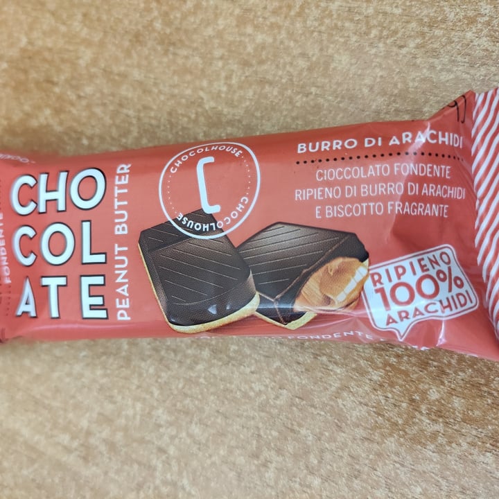 photo of Chocolhouse Chocolate peanut butter shared by @chiaraveg30 on  07 Dec 2022 - review