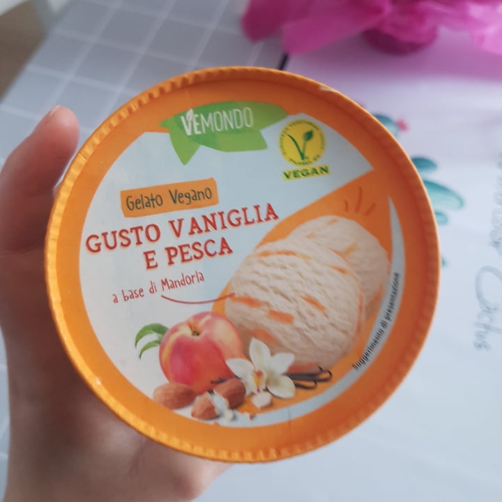 photo of Vemondo gelato pesca shared by @amberymoon on  09 May 2022 - review
