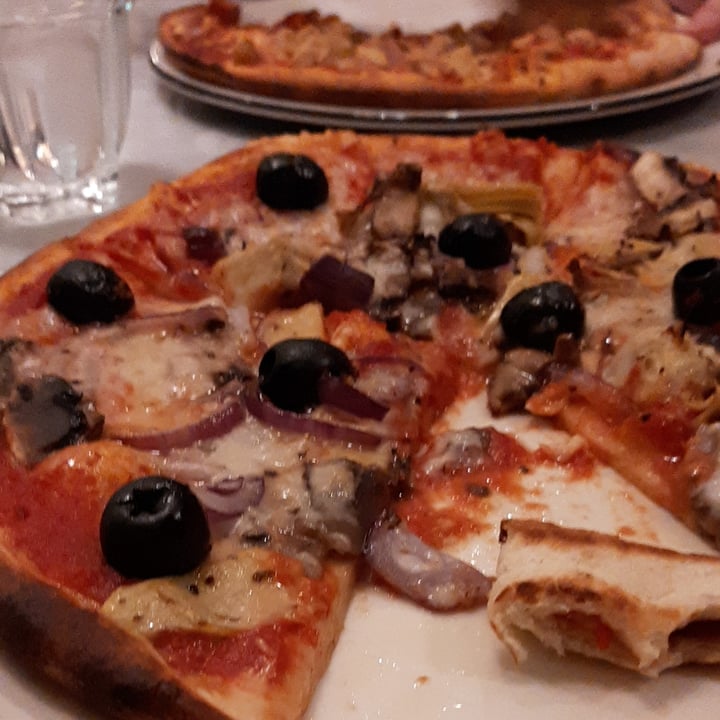 review photo of Milano pizza gardinera shared by @sandrita-at on 20 Oct 2022 - review