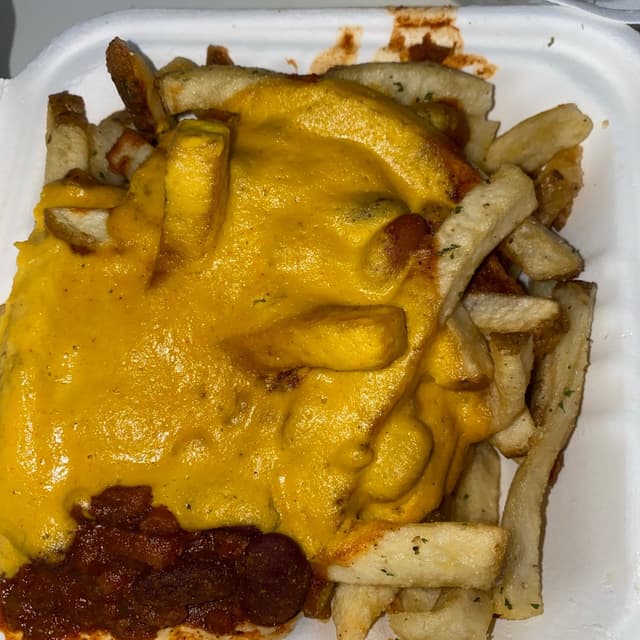 菜肴“Chili Cheese Fries”的照片