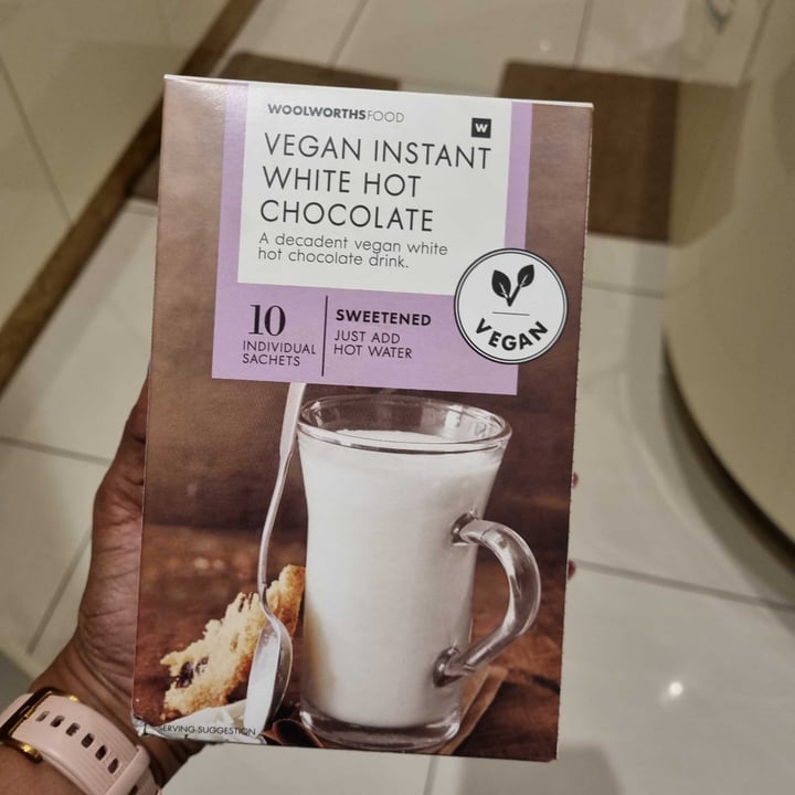 photo of Woolworths Food Vegan instant white hot chocolate shared by @chan281 on  14 Sep 2021 - review