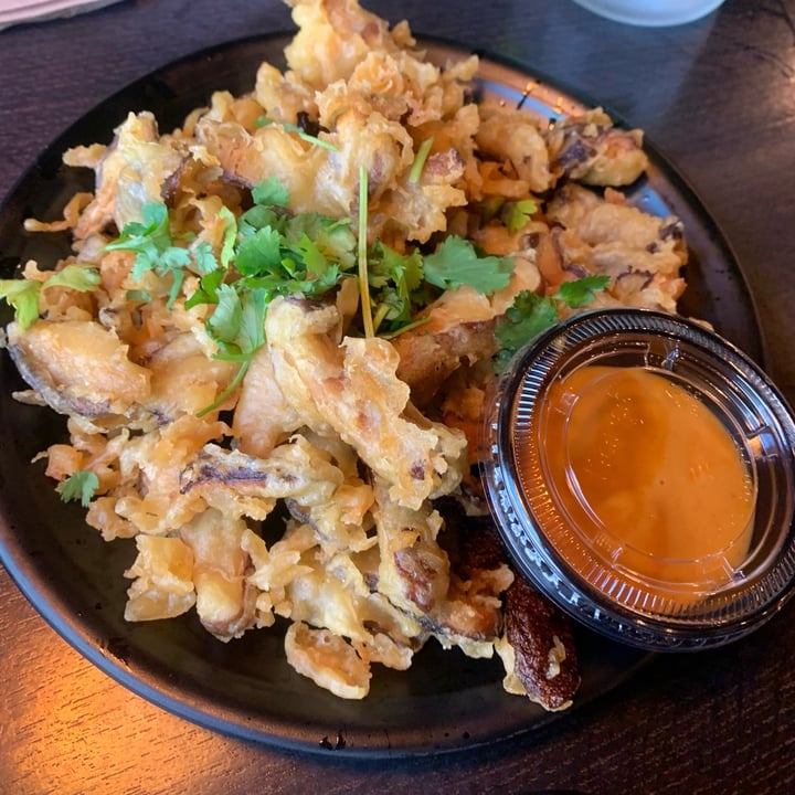 photo of Sura Korean BBQ & Tofu House Restaurant - Long Beach Mushroom Fries shared by @ecochee on  17 May 2022 - review
