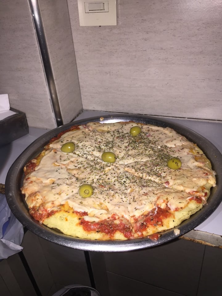 photo of Flipper Pizza Pizza muzarella shared by @lorayne26 on  14 Apr 2020 - review