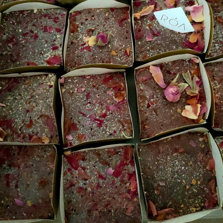 review photo of Roa The Midnight Cake (Pick-up Only) Original Dark Chocolate shared by @bekindtomeplease on 30 May 2021 - review