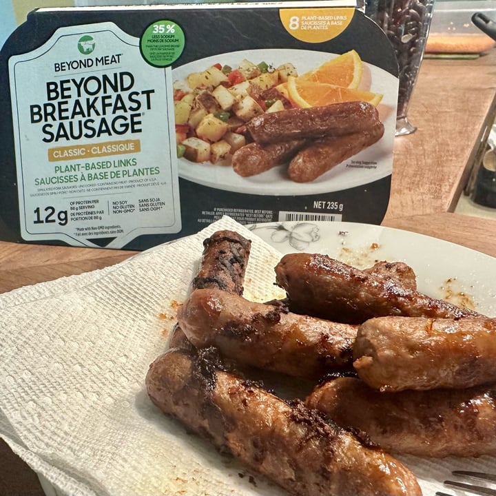 photo of Beyond Meat Beyond breakfast Sausage Classic  shared by @tanyalynn on  25 Sep 2022 - review