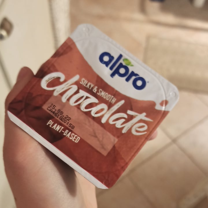 photo of Alpro Chocolate Hazelnut dessert shared by @gaiapreviati on  21 Mar 2022 - review