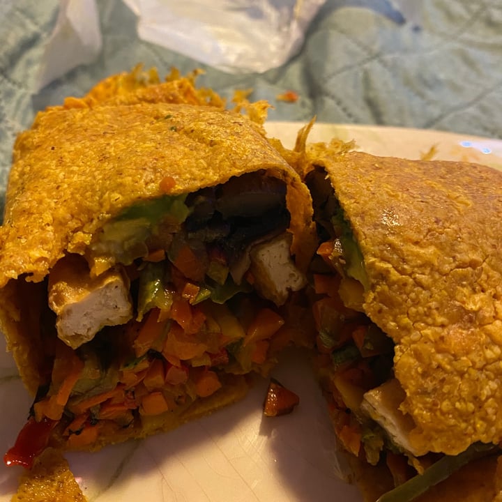photo of Let it V - Vegan Sushi Burrito cajun shared by @carocamarata on  23 Mar 2021 - review