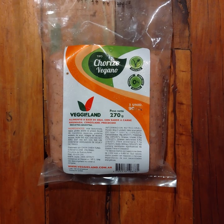 photo of Veggieland Chorizo Vegano shared by @marianvegan on  02 Jan 2022 - review