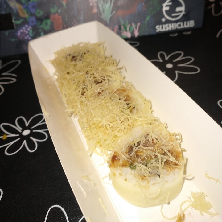 review photo of SushiClub Campana Potato Roll Vegano shared by @julisadovsky on 07 Jul 2022 - review