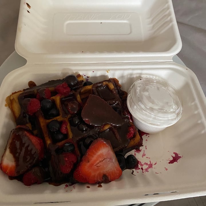 photo of Lexi's Healthy Eatery Choc chip Waffles shared by @kateemma5 on  15 Oct 2020 - review