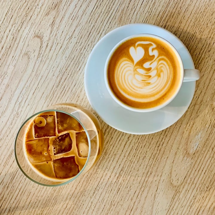 review photo of Glasshouse Oat Latte shared by @joanthevegan on 11 Jul 2022 - review
