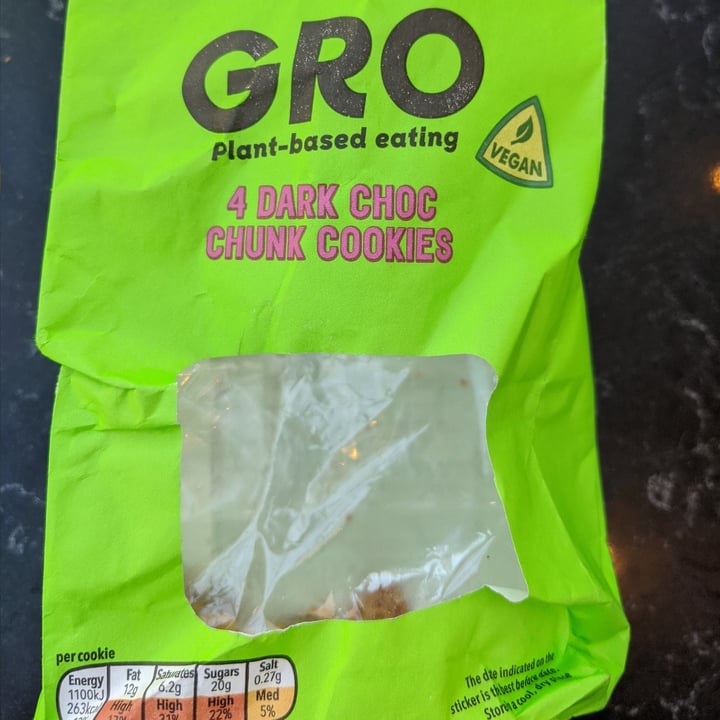 photo of Co-op Gro GRO 4 Vegan Dark Choc Chunk Cookies shared by @chanelharding on  15 Oct 2022 - review