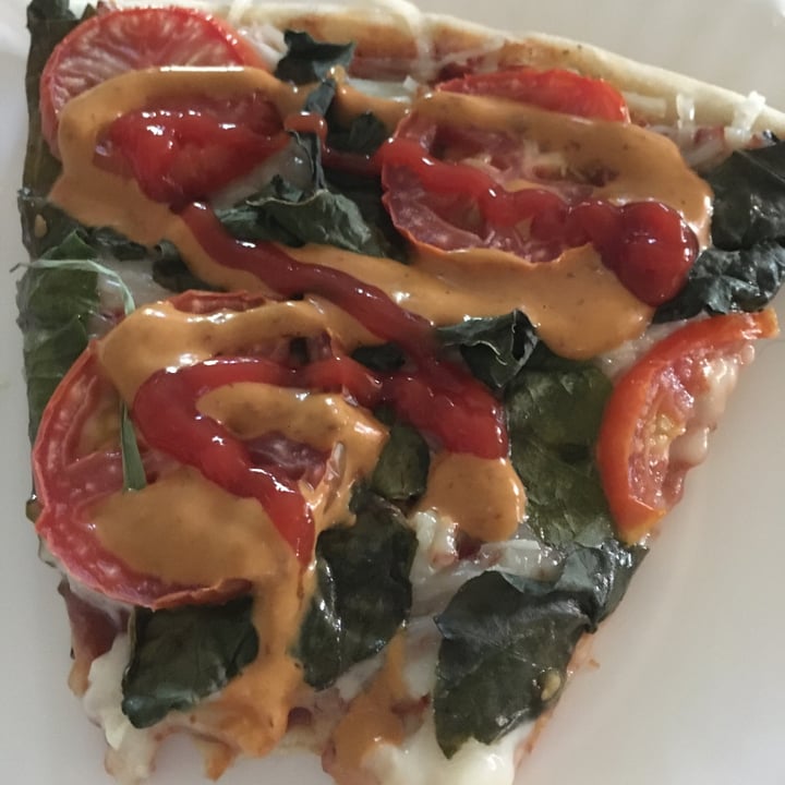 photo of Vegarum Pizza de acelga y jitomate shared by @ximenamachete on  15 May 2020 - review