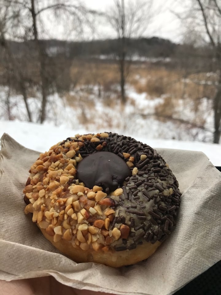 photo of Glam Doll Donuts Vegan Cosmopolitan Girl shared by @dianna on  26 Jan 2020 - review
