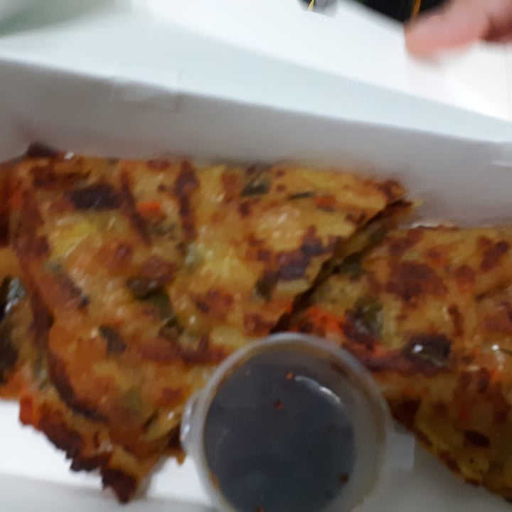 photo of The Boneless Kitchen Yachae Jeon (Vegetable Pancake) shared by @epsilon-delta on  25 Oct 2020 - review
