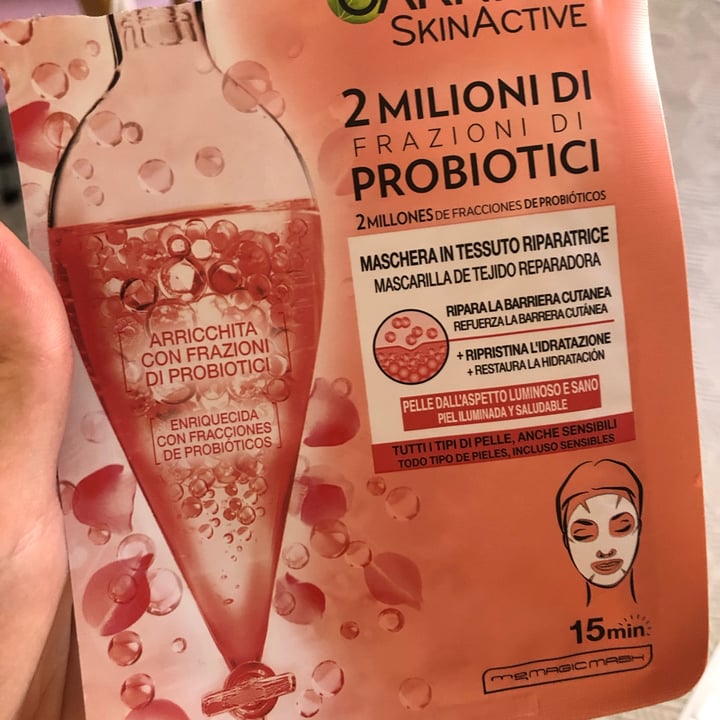 photo of Garnier maschera in tessuto riparatrice shared by @elissss on  22 Aug 2022 - review