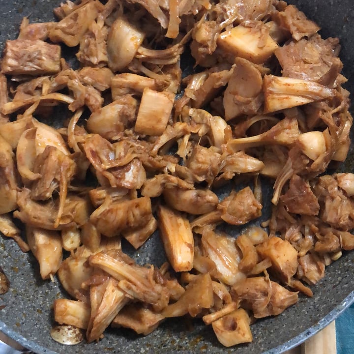 review photo of Migros V-Love Jackfruit shared by @eliemme on 06 Jul 2022 - review