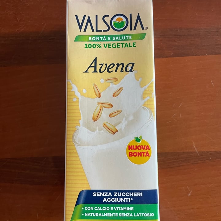 photo of Valsoia bevanda vegetale all'avena shared by @lillaveg on  27 Nov 2022 - review