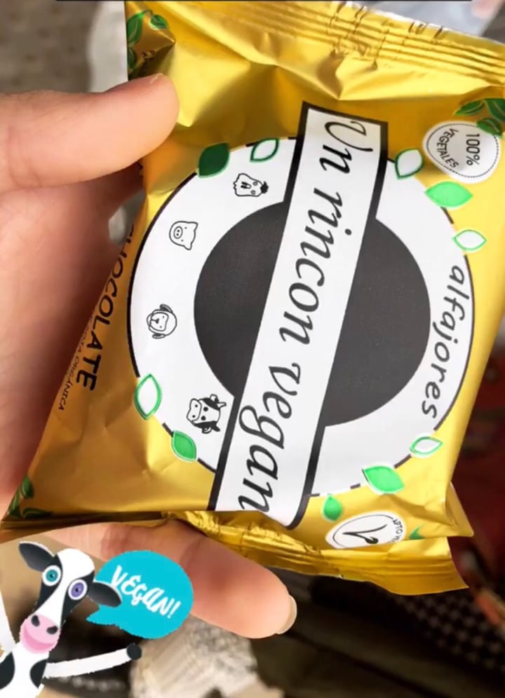 review photo of Un Rincón Vegano Alfajor Chocolate shared by @tinidominguez on 24 Nov 2019 - review