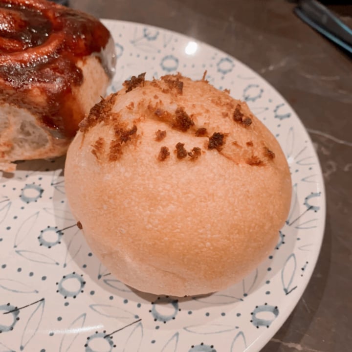 photo of Slow Bakes Coconut bun shared by @nutsfortheearth on  31 Dec 2020 - review