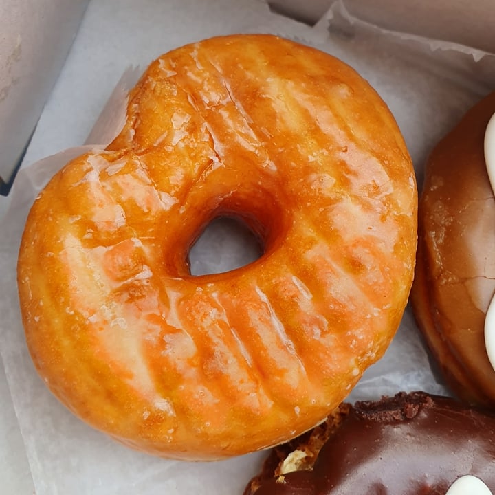 photo of Voodoo Doughnut Glazed Donut shared by @anistavrou on  08 Jan 2021 - review