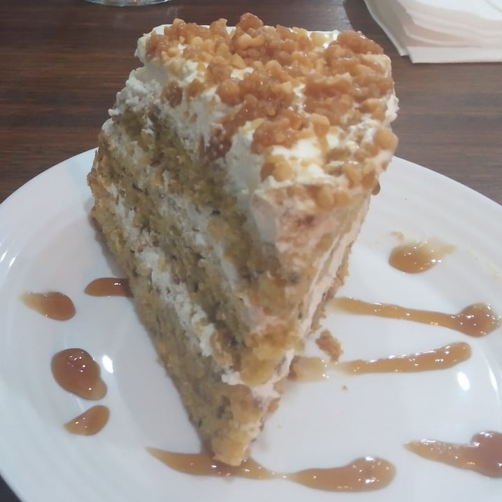 review photo of Raymundo Café Vegan Carrot Cake shared by @cintiahellsing on 25 Jun 2022 - review