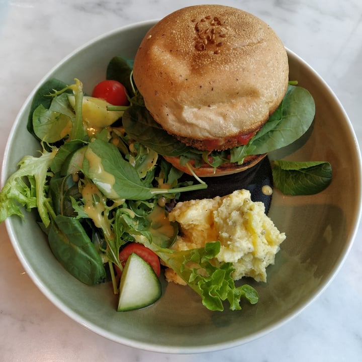 photo of Real Food Lentil Quinoa Burger shared by @minli on  29 Oct 2020 - review