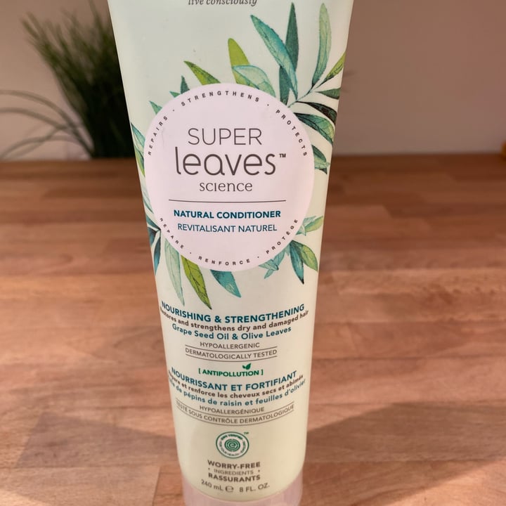 photo of ATTITUDE Conditioner Grape Seed Oil & Olive Leaves shared by @jadechagnon48 on  04 Nov 2021 - review