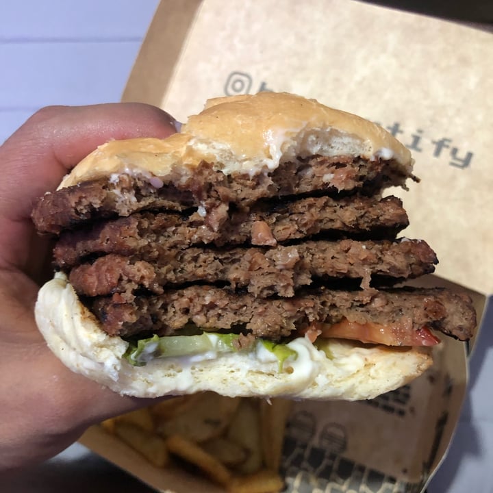 photo of Burgertify Frogger shared by @lorayne26 on  23 Mar 2022 - review