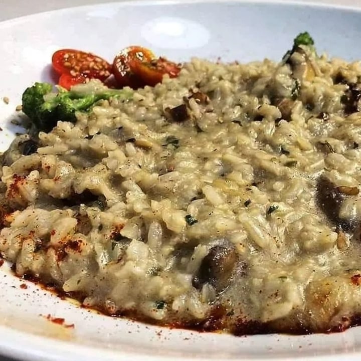 photo of Loving Hut risoto de champiñones shared by @cynzacu on  14 May 2022 - review