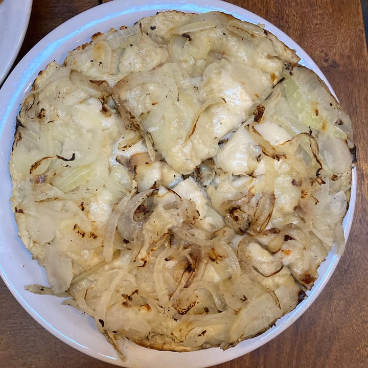 review photo of Pizzería Güerrin Pizza Fugazzeta Vegana shared by @outofstep on 05 Jul 2021 - review