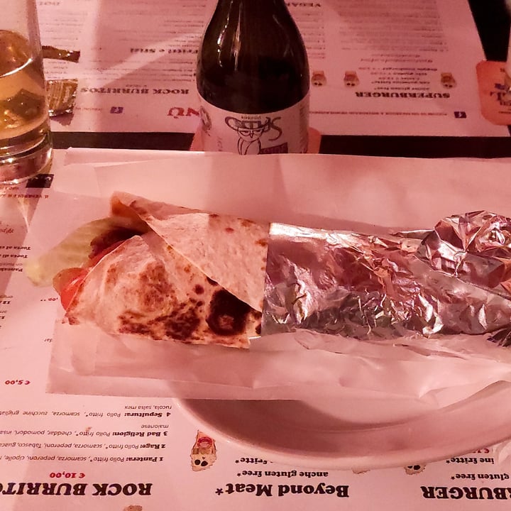 photo of Heaven Door Rock Pub Joan Jett Vegan Burrito shared by @endlessdust on  09 Dec 2021 - review