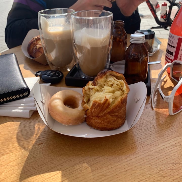 review photo of Appetite Knight @ The Gallery Cafe Vegan Donuts shared by @reecebez on 02 Sep 2021 - review