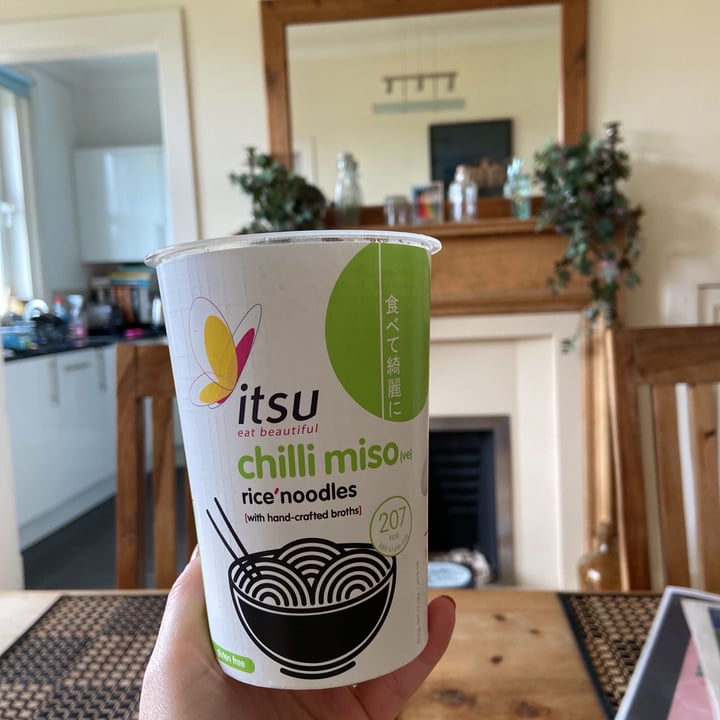 photo of itsu Chilli Miso Rice Noodles shared by @ecwright on  16 Jun 2021 - review