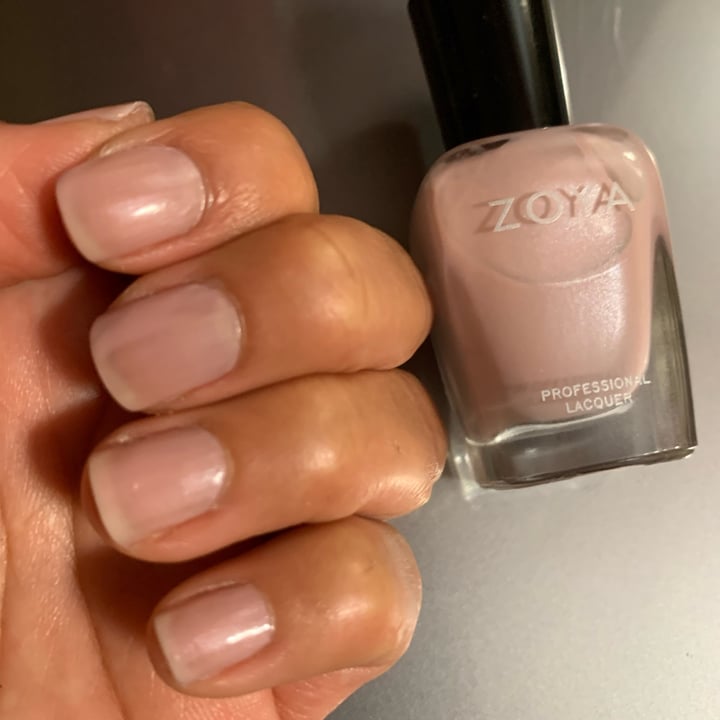 review photo of Zoya Smalto Caresse shared by @pbrosalinda on 08 Apr 2022 - review