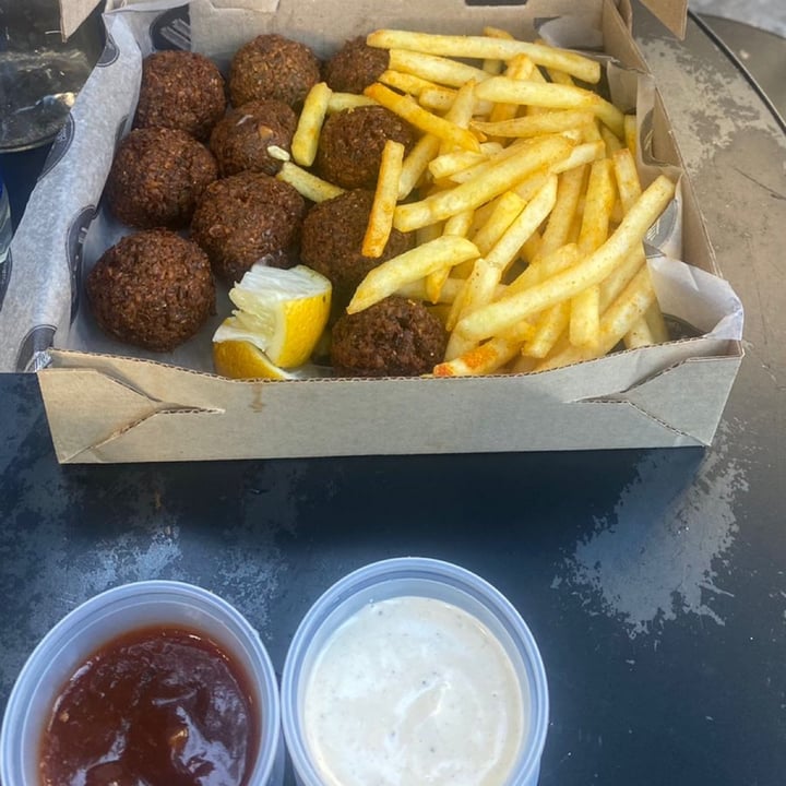 photo of JU Vegano Falafel shared by @jacquelinechaves on  18 Jun 2022 - review