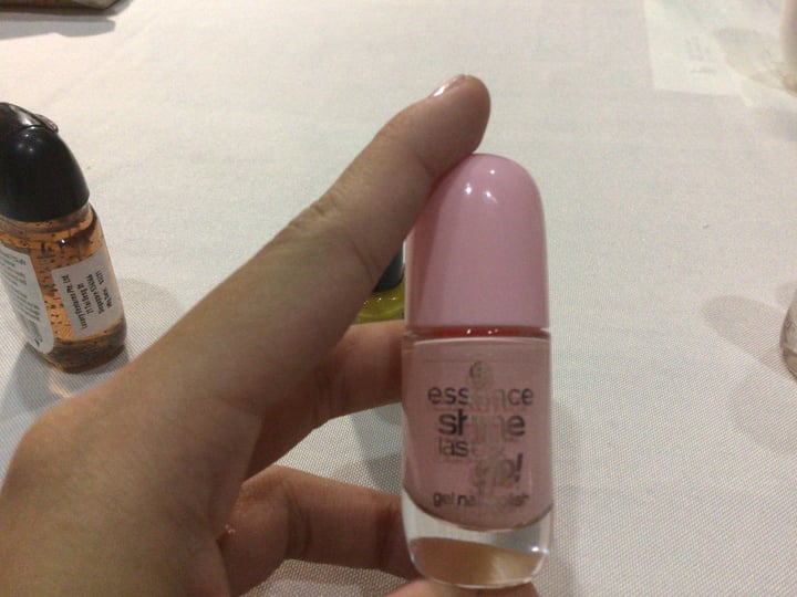 photo of Essence Cosmetics Essence Shine Last and Go Nail Polish shared by @finjayinreinhard on  16 Mar 2022 - review