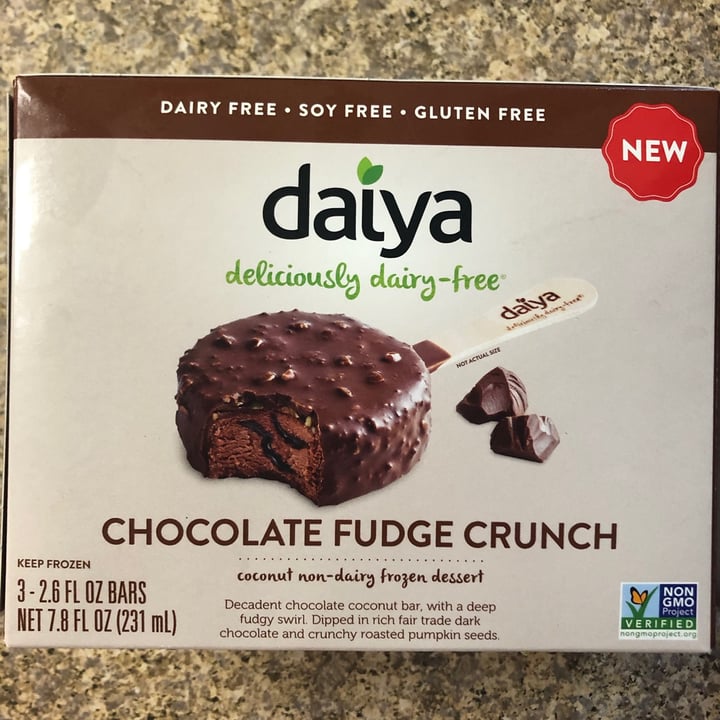 review photo of Daiya Chocolate Fudge Crunch Coconut non-dairy Frozen Dessert shared by @libertyforearthlings on 03 Jun 2020 - review