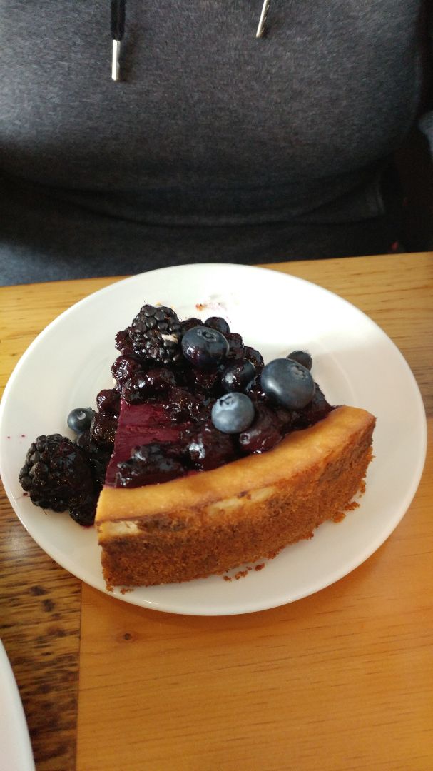 photo of Pulse Cafe Blueberry Cheesecake shared by @rosiejw on  17 Apr 2019 - review