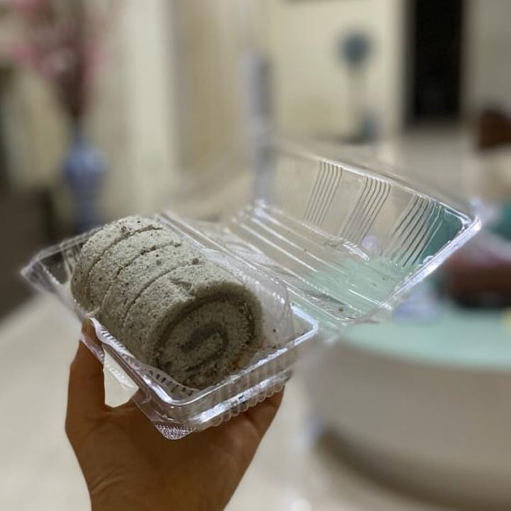 photo of M Bakery Black Sesame Swiss Roll shared by @plantingggg on  08 Jan 2021 - review