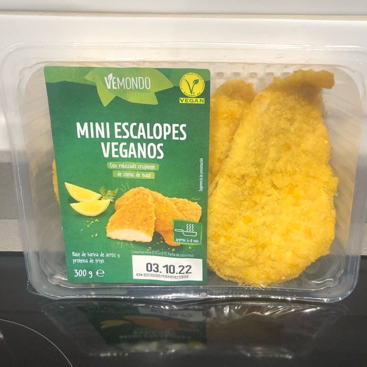 photo of Vemondo Mini escalopes veganos shared by @loula on  02 Oct 2022 - review