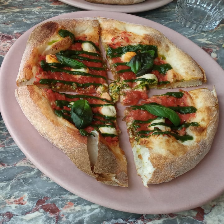 photo of Mudrá Pizza Margherita shared by @fobefalato on  18 Jan 2022 - review